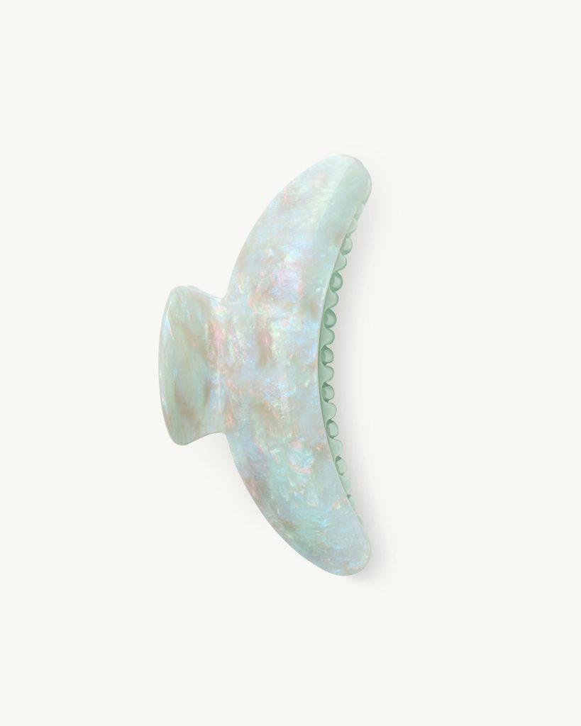 Jumbo Heirloom Claw in Astral Mint