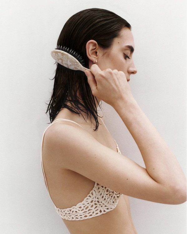 Ultralight Hair Brush in Ivory - Image 6
