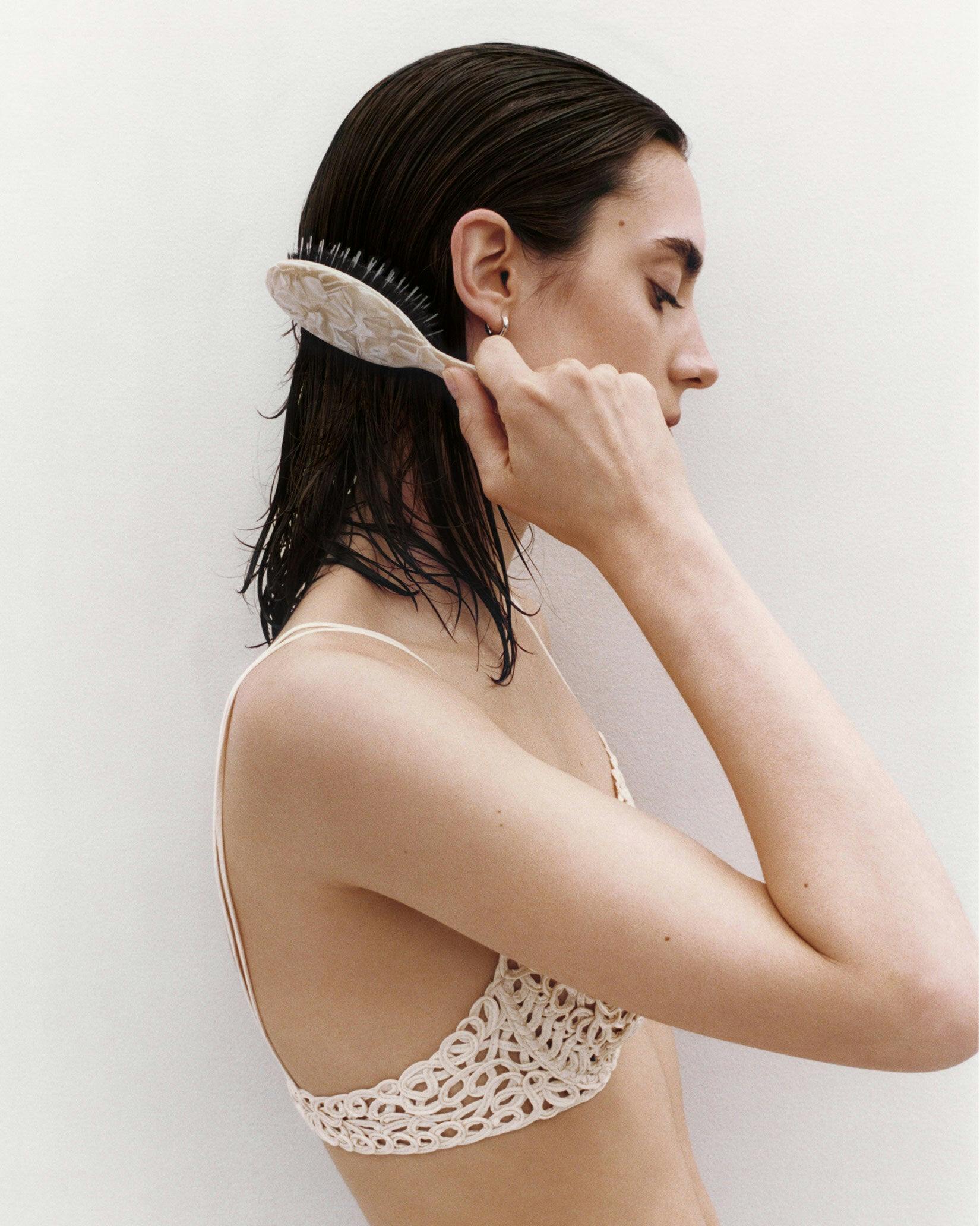 Ultralight Hair Brush in Ivory - Image 6