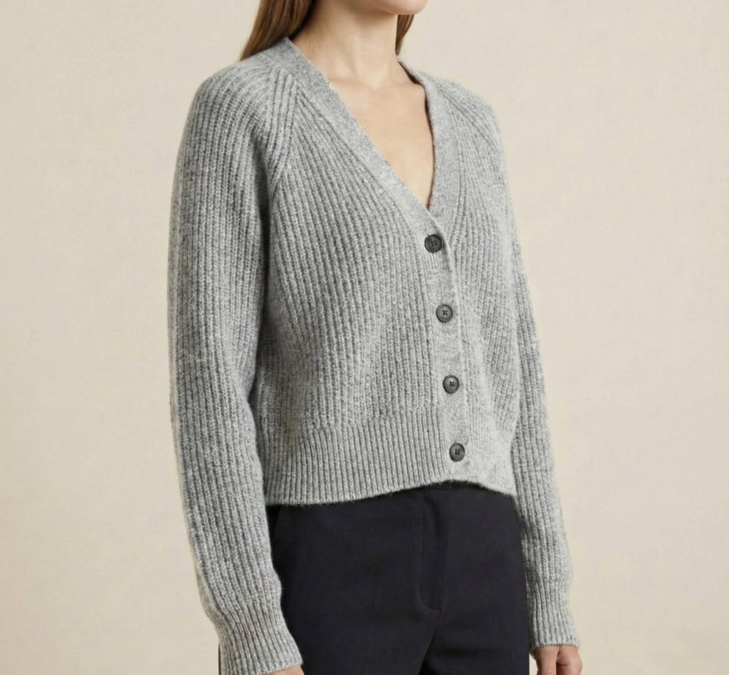 Women's Undyed Cashmere V-Neck Cardigan - Lhotse