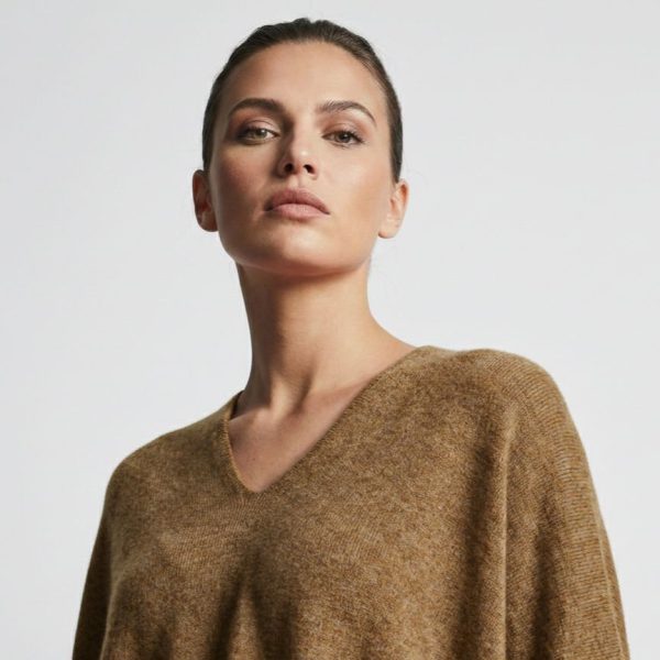 Undyed Cashmere Poncho - V-Neck, Women's - Image 5
