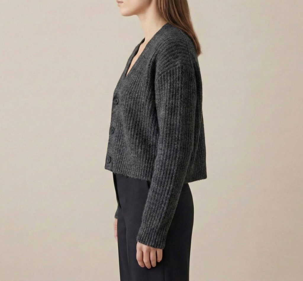 Women's Undyed Cashmere V-Neck Cardigan - Lhotse