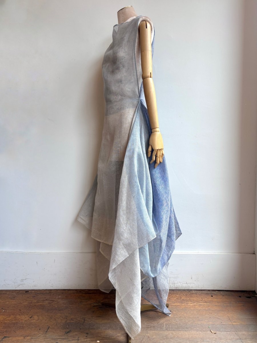Sheer Zero-Waste Dress in Linen Ombr?? Shades of Blue - Image 2
