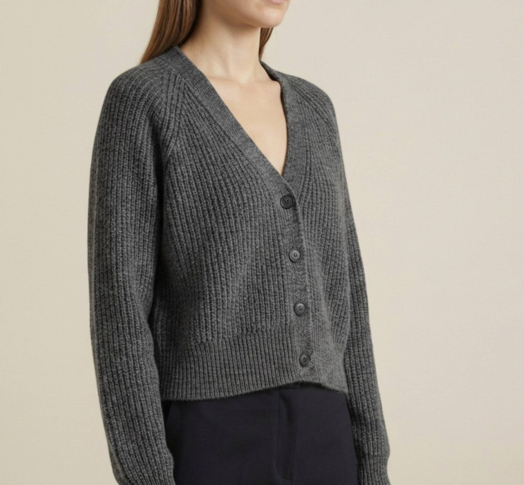 Women's Undyed Cashmere V-Neck Cardigan - Lhotse