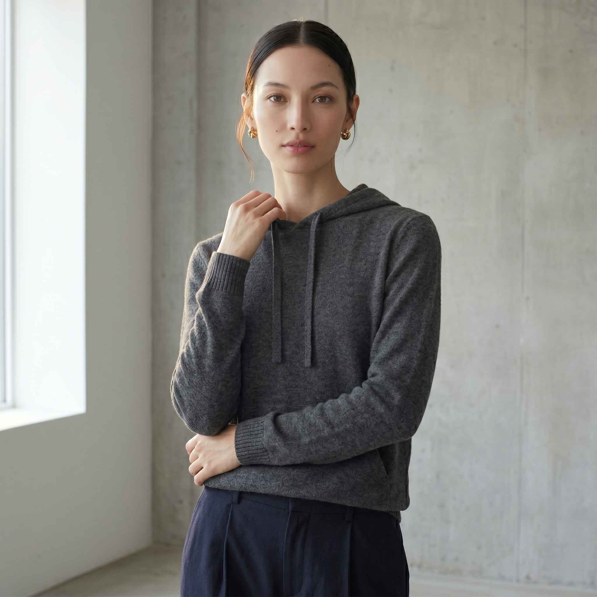 Women's Undyed Cashmere Hoodie - Natural Chyangra - Image 1