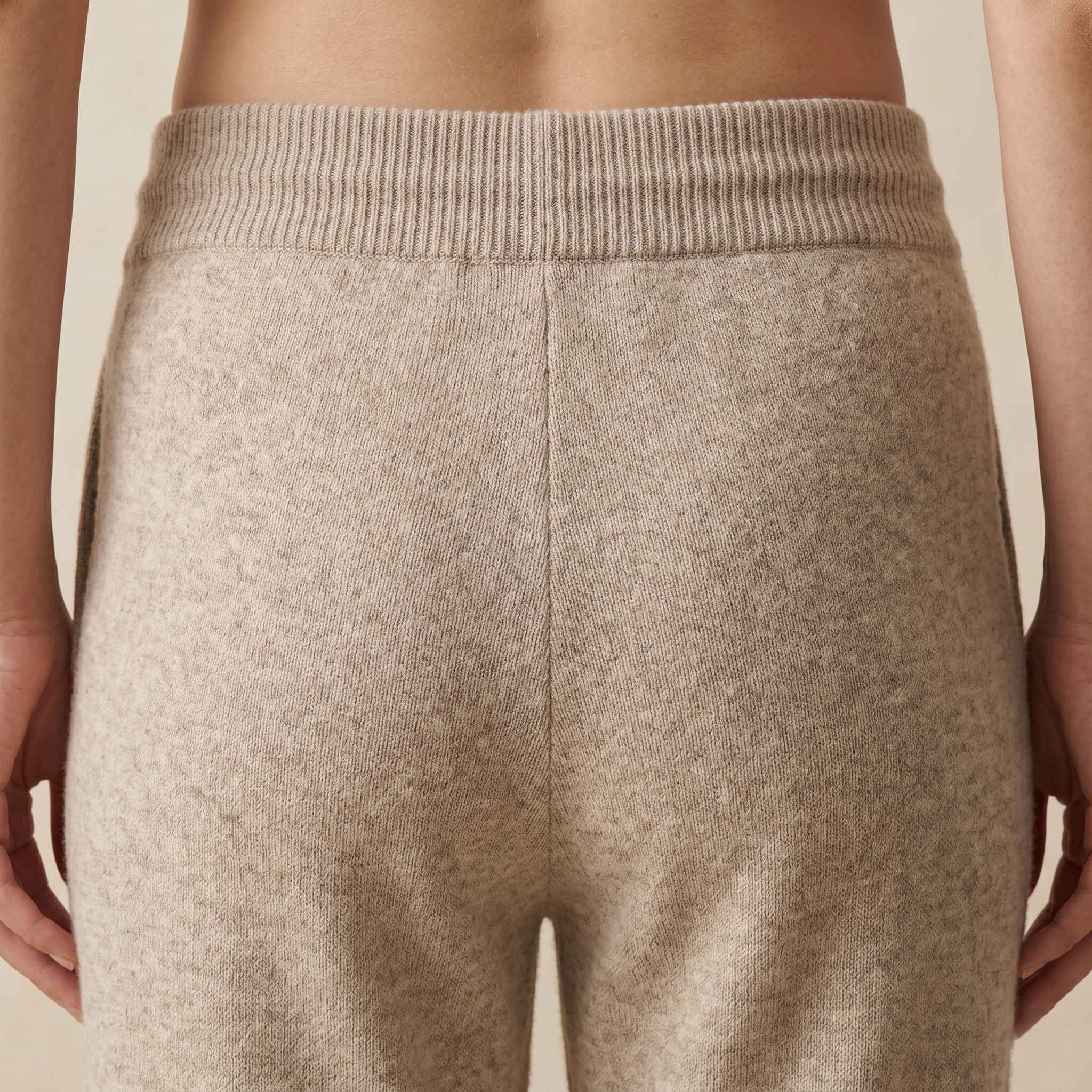 Women's Undyed Cashmere Joggers - Zenith Natural - Image 16