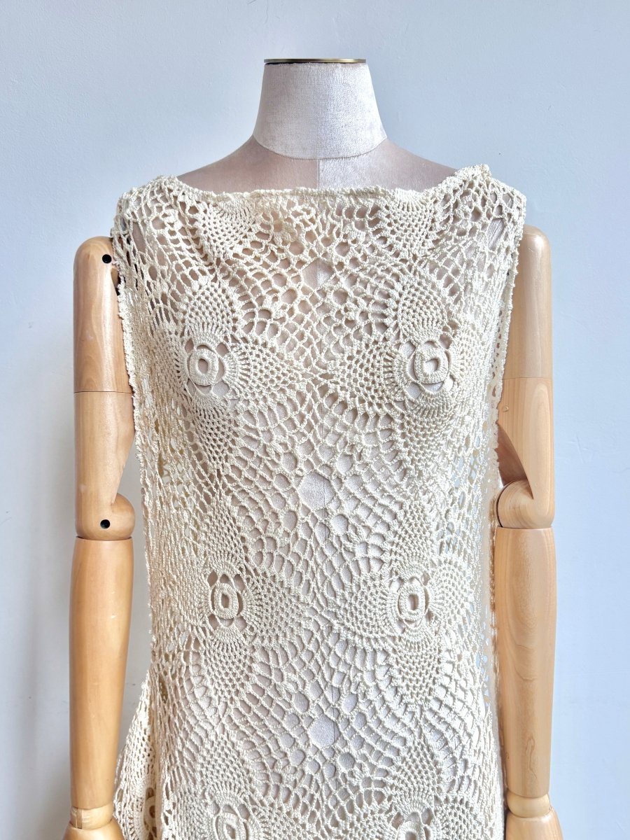 Zero-Waste Dress in Iris White Flower Crochet Lace with Fringe - Image 3