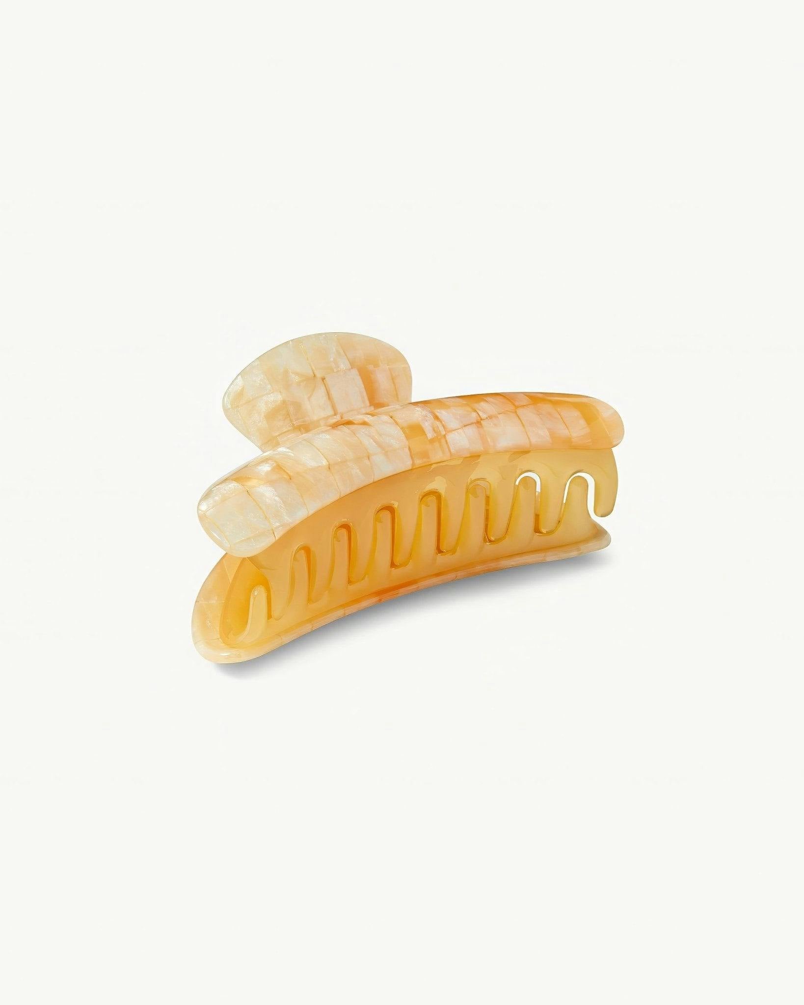 Grande Heirloom Claw in Sea Shell Checker - Image 5