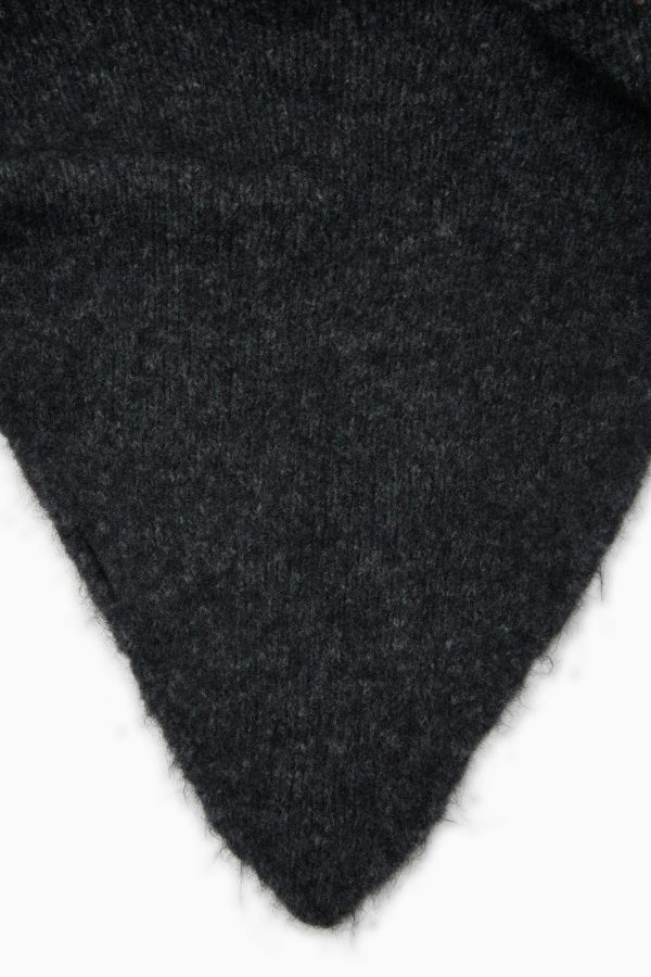 Elara Woman Bandana - Image 2