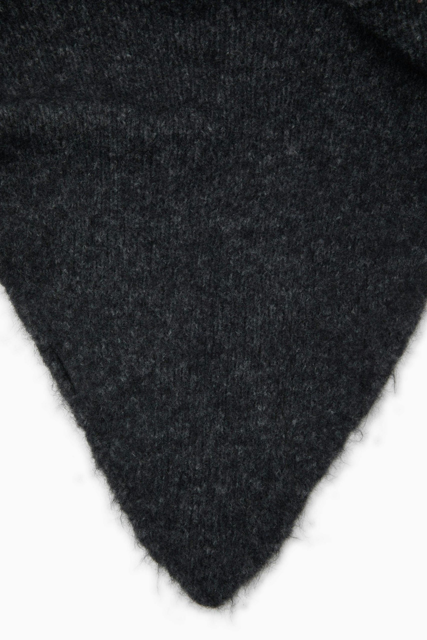 Elara Woman Bandana - Image 2