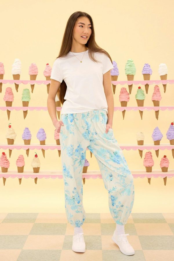 Kian Jogger Sweatpants in Blue Aquarelle Fleur - Image 26