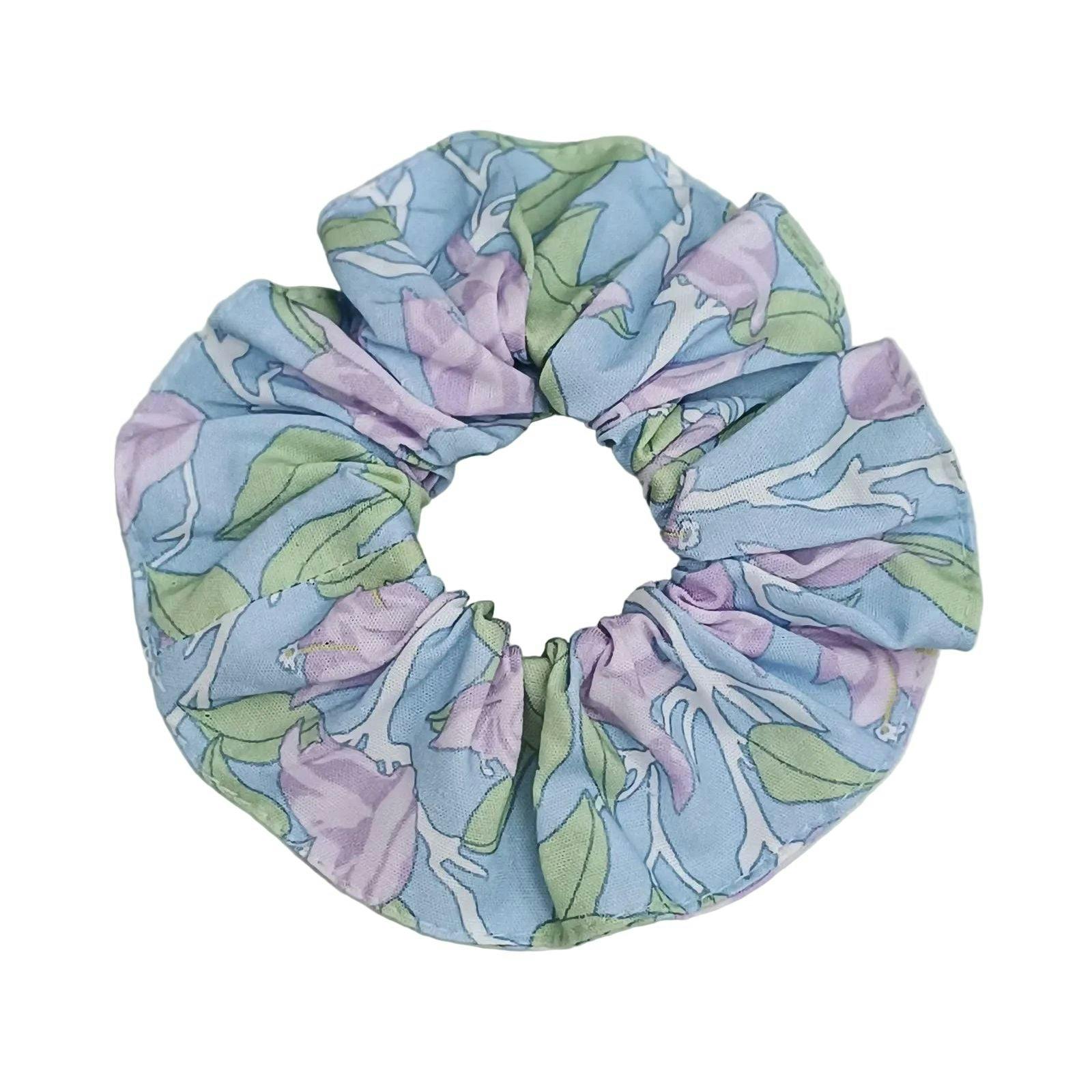 Scrunchie in Lavender Bougainvillea - Image 1