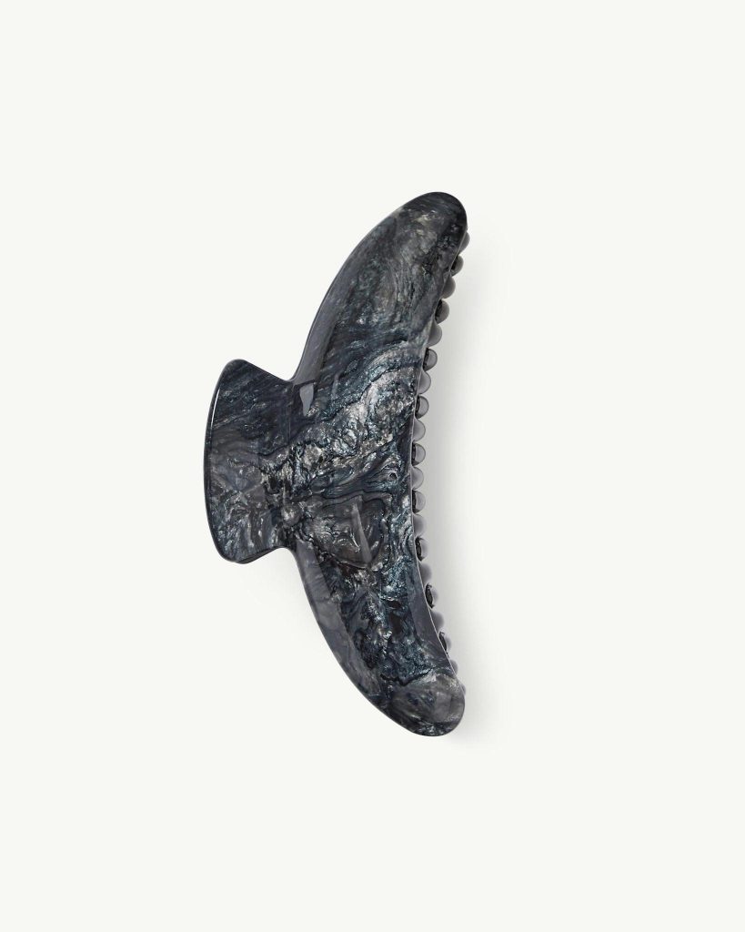 Jumbo Heirloom Claw in Obsidian
