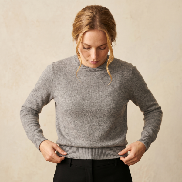 Women's Undyed Cashmere Crewneck Sweater - The Original - Image 10