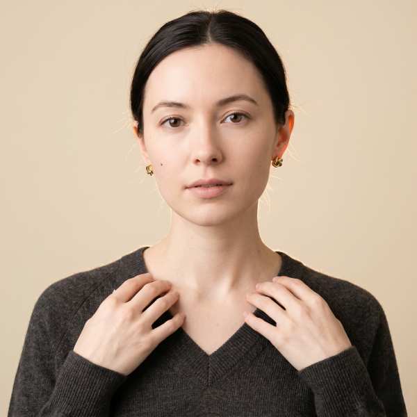 Women's Undyed Cashmere V-Neck Sweater - The Original - Image 18