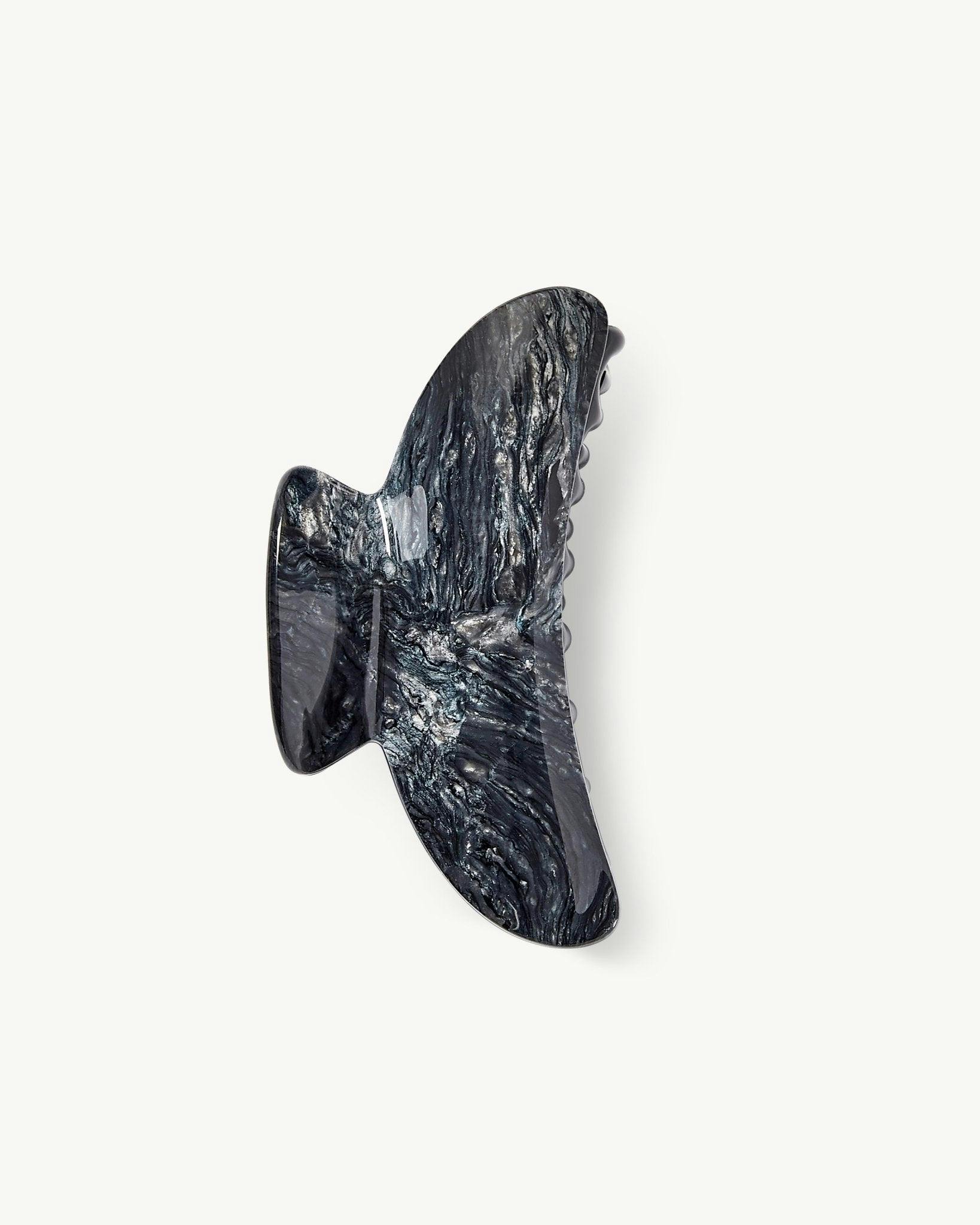 Grande Heirloom Claw in Obsidian - Image 6