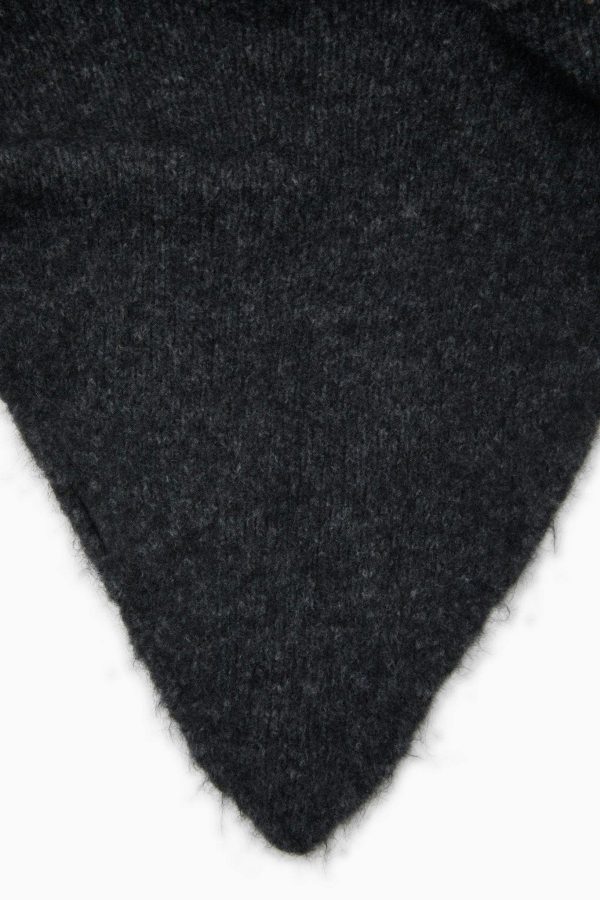 Elara Woman Bandana - Image 4