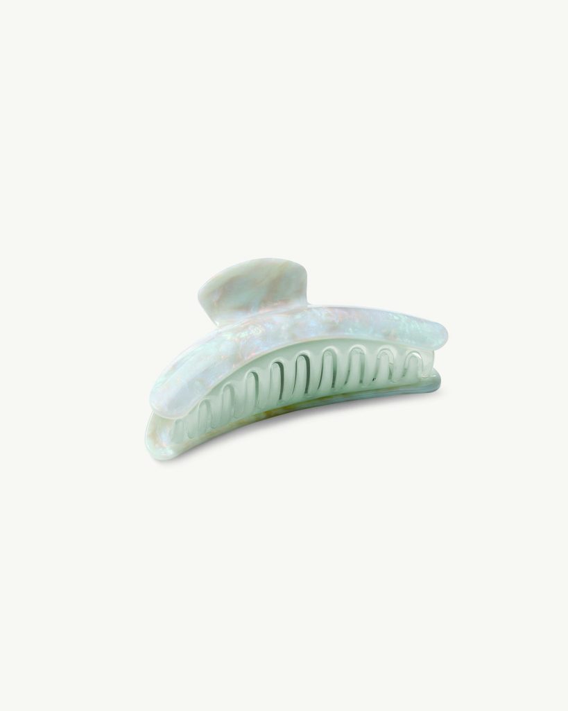 Jumbo Heirloom Claw in Astral Mint